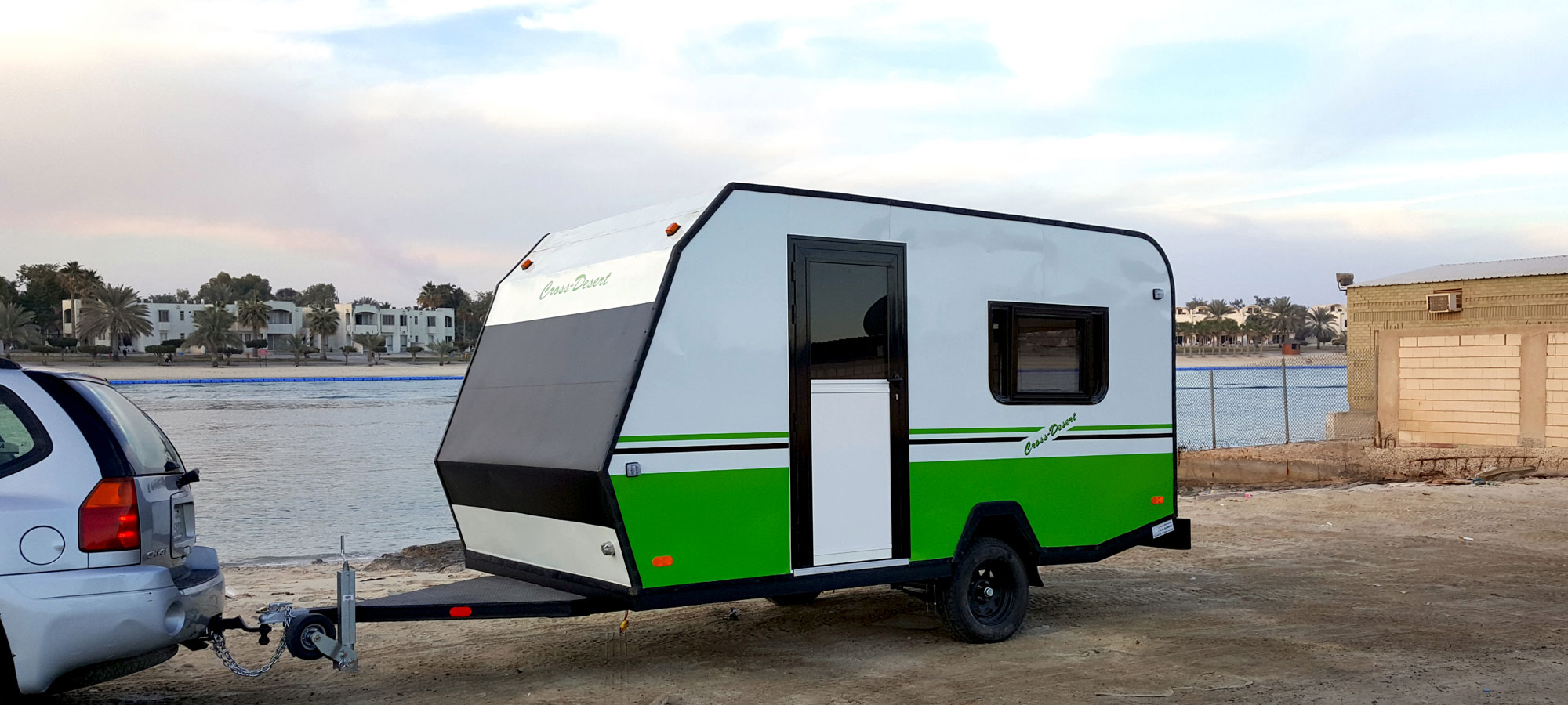 Cross desert caravans